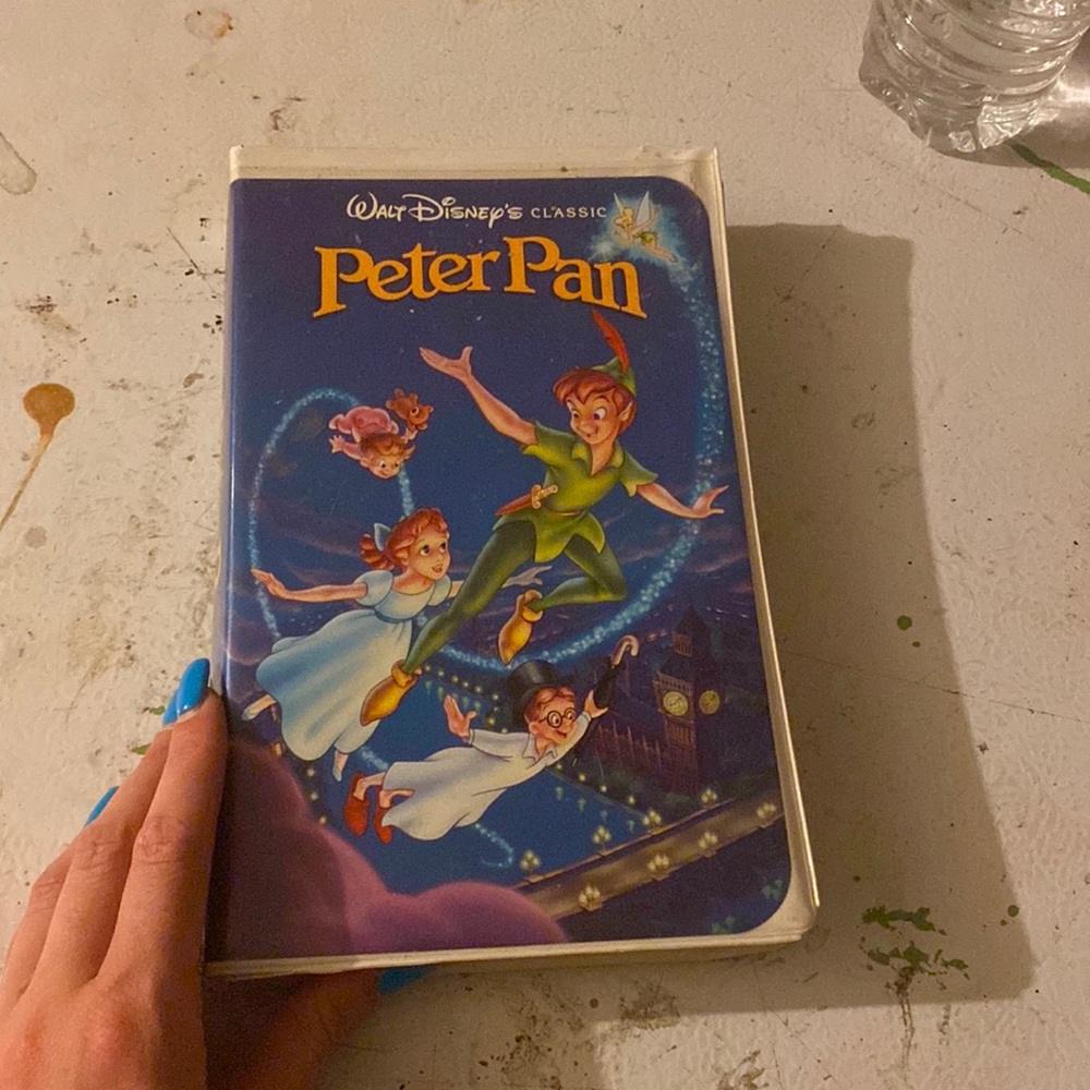 I am selling a vhs.